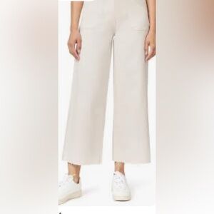 Kenzie true vintage the wide leg jeans with split on sides size 10/30. A238